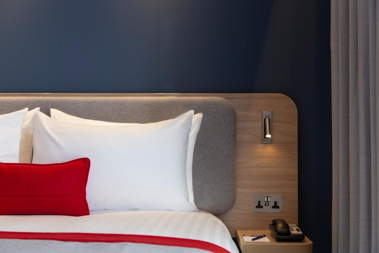 Express - & South Lakes By Ihg